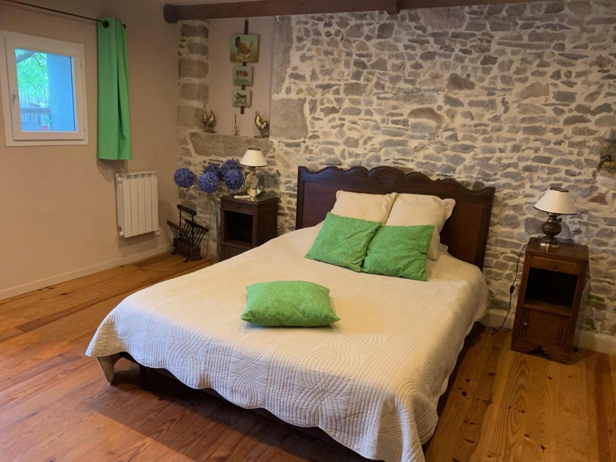 Bed and Breakfast L Entre Deux Champcey Esterno foto